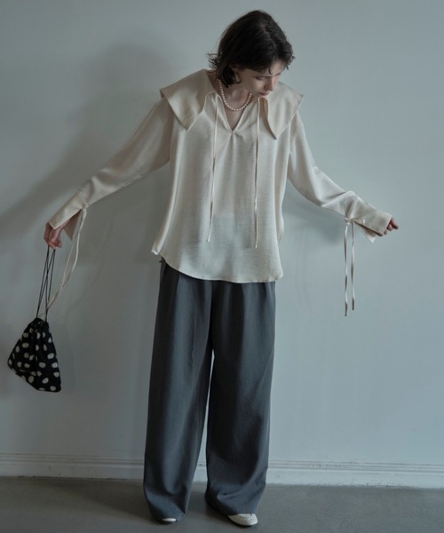 ALORA THE WAY(アロラザウェイ)の「double tuck wide pants(スラックス・レディース・グレー/ダークグレー・FREE)」の10枚目の写真