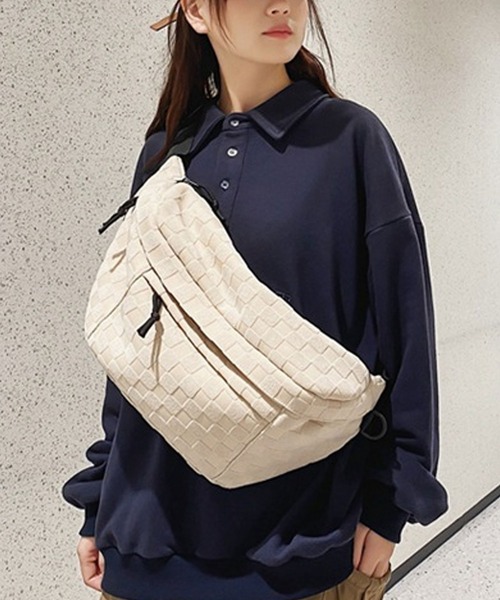 florist（フローリスト）の「【メンズ・レディース兼用】ブロックチェック大容量ボディバッグ（ボディバッグ/ウエストポーチ・レディース・ブラック/クリーム・FREE）」の3枚目の写真