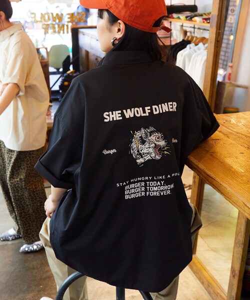 ★STONE ★ダイアグナルフーディースウェットシャツ セール】限定展開 SHE WOLF DINER×FREAK'S STORE/シーウルフ