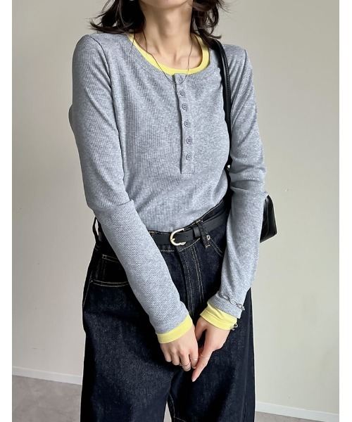 Re:EDIT（リエディ）の「配色ヘンリーネックレイヤード風プルオーバー長袖トップス（Tシャツ/カットソー・レディース・グレー系その他/ブラック系その他/ホワイト系その他/グレー系その他2・MEDIUM/LARGE）」の14枚目の写真