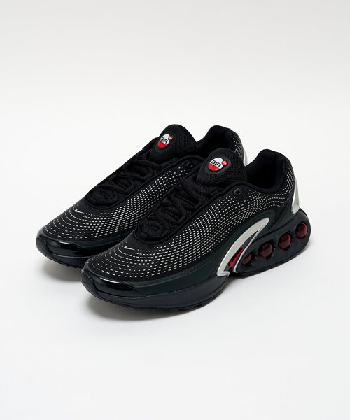 ナイキ エア マックス Dn ブラック NIKE AIR MAX DN BLACK/BLACK-BLACK-MTLC DARK GREY（ナイキ