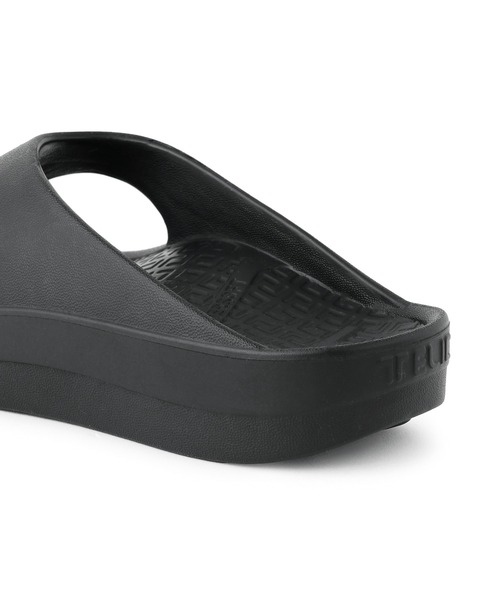 TELIC(テリック)の「【TELIC/テリック】FLUPFLOP 2(サンダル・レディース・ブラウン系その他3/ライトグレー/ブラック・M/S)」の7枚目の写真