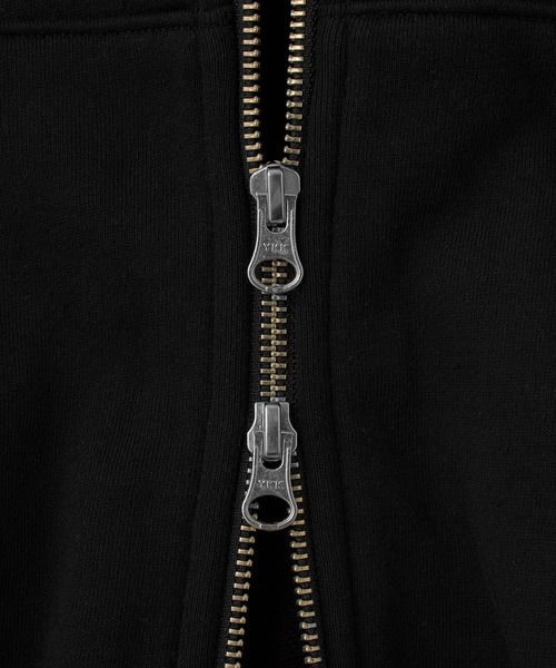 X-girl（エックスガール）の「ONE POINT PENCIL SCRIPT LOGO ZIP UP