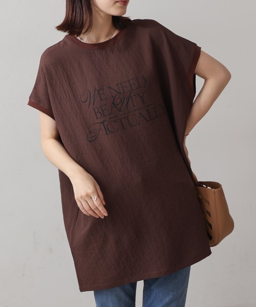 Bou Jeloud(ブージュルード)の「サッカーロゴチュニック(Tシャツ/カットソー・レディース・オフホワイト/ブラック/ブラウン/パープル・FREE)」の1枚目の写真