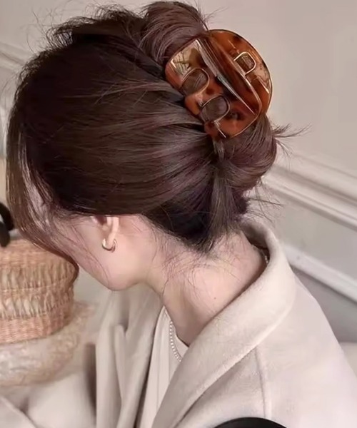 Port（ポート）の「【 Port / ポート 】 ラウンド シェイプ バンスクリップ #（バレッタ/ヘアクリップ・レディース・ホワイト/グリーン/レッド/モカ/ベージュ/ブラック/ライトブラウン/ブルー・FREE）」の3枚目の写真
