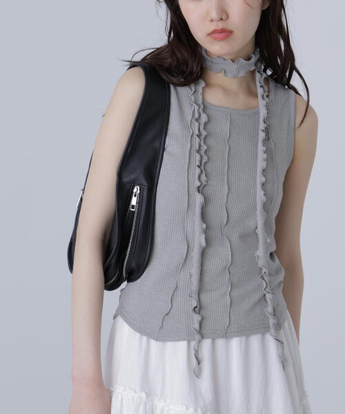 FREE'S MART(フリーズマート)の「◆チョーカー付きフリルディテールタンクトップ(タンクトップ・レディース・ホワイト/ブラック/グレー・FREE)」の3枚目の写真