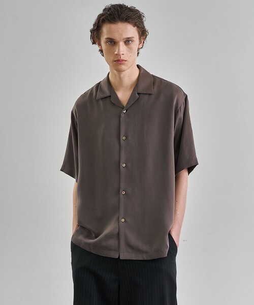 UNITED TOKYO(ユナイテッドトウキョウ)の「【残りわずか】HIGH TWIST CUPRA S/S オープンカラーシャツ |べた付き防止|梅雨対策|吸湿性|接触冷感|シルクタッチ|(シャツ/ブラウス・メンズ・ベージュ/オフホワイト/ダークグレー/グレイッシュベージュ/ブラック・1/2)」の5枚目の写真