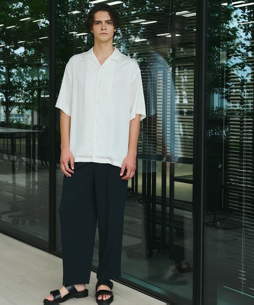 UNITED TOKYO(ユナイテッドトウキョウ)の「【残りわずか】HIGH TWIST CUPRA S/S オープンカラーシャツ |べた付き防止|梅雨対策|吸湿性|接触冷感|シルクタッチ|(シャツ/ブラウス・メンズ・ベージュ/オフホワイト/ダークグレー/グレイッシュベージュ/ブラック・1/2)」の18枚目の写真