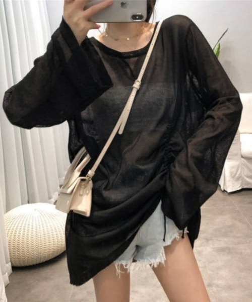 Ritzy(リッツィー)の「脇ギャザーデザイン シアートップス(シャツ/ブラウス・レディース・グリーン/ホワイト/パープル/ブラック・M/L)」の2枚目の写真