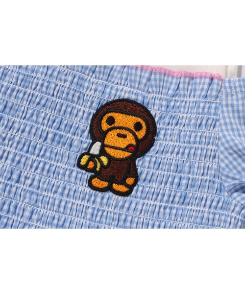 A BATHING APE(アベイシングエイプ)の「GINGHAM CHECK SHIRRING DRESS(ワンピース・キッズ・サックスブルー/ピンク・120/140/110/100)」の5枚目の写真