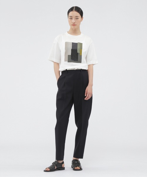 MARGARET HOWELL（マーガレットハウエル）の「COLLAGE PRINT COTTON  JERSEY（Tシャツ/カットソー・レディース・ブラック/ホワイト・2）」の3枚目の写真