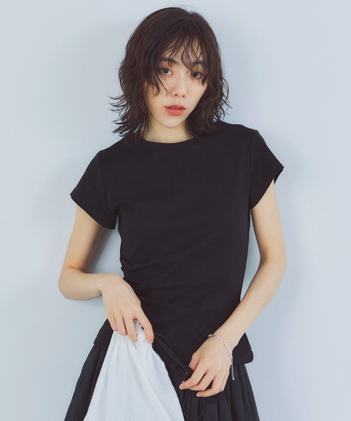 LIENCOEUR（リアンクール）の「サイドギャザーカットTシャツ（Tシャツ/カットソー・レディース・グレー/ブラック/ホワイト・FREE）」の7枚目の写真