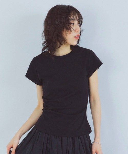 LIENCOEUR（リアンクール）の「サイドギャザーカットTシャツ（Tシャツ/カットソー・レディース・グレー/ブラック/ホワイト・FREE）」の4枚目の写真