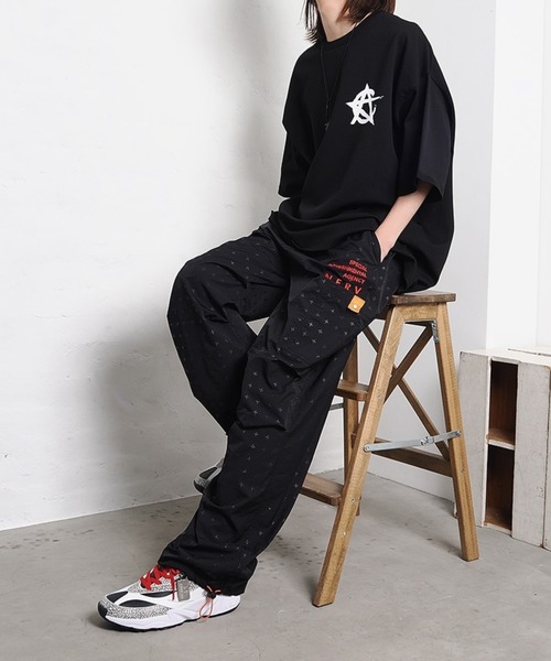 RADIO EVA(ラヂオエヴァ)の「RADIO EVA A298 NERV Cross Cargo Pants(カーゴパンツ・メンズ・ブラック/ベージュ・MEDIUM/LARGE/SMALL)」の4枚目の写真