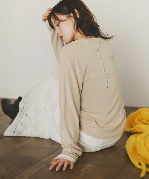 le.coeur blanc（ルクールブラン）の「レイヤードライクカットソー（Tシャツ/カットソー・レディース・ライトグレー/ライトベージュ/チャコールグレー・38）」の6枚目の写真