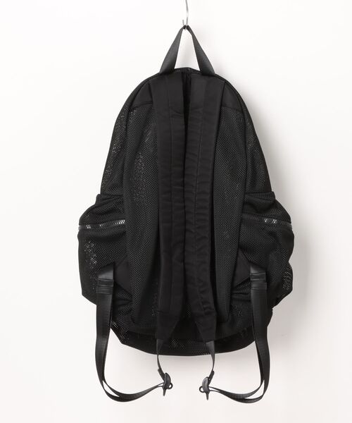 A.P.C.（アーペーセー）の「SAC A DOS TECH REBOUND（バックパック/リュック・メンズ・ブラック/ブラウン・ONESIZE）」の10枚目の写真