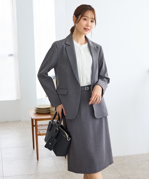 Honeys（ハニーズ）の「ピンタックブラウス（シャツ/ブラウス・レディース・スミクロ/ネイビー/ホワイト/ボルドー/グレイッシュベージュ・3L/L/LL/M/S）」の8枚目の写真