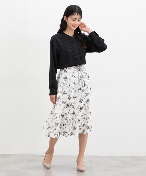 Honeys（ハニーズ）の「ピンタックブラウス（シャツ/ブラウス・レディース・スミクロ/ネイビー/ホワイト/ボルドー/グレイッシュベージュ・3L/L/LL/M/S）」の14枚目の写真