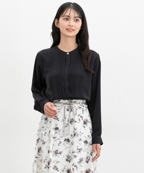 Honeys（ハニーズ）の「ピンタックブラウス（シャツ/ブラウス・レディース・スミクロ/ネイビー/ホワイト/ボルドー/グレイッシュベージュ・3L/L/LL/M/S）」の15枚目の写真