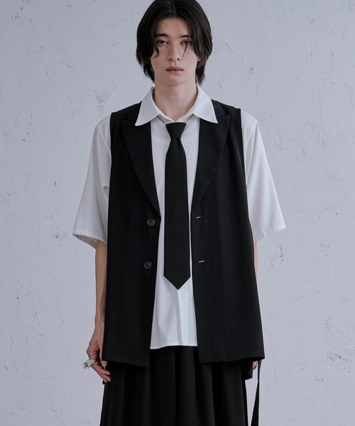 Ellno Loset(エルノロゼット)の「トロミテーラードジレ/SETUP対応(ベスト・メンズ・ブラック/ライトグレー・MEDIUM/LARGE)」の12枚目の写真