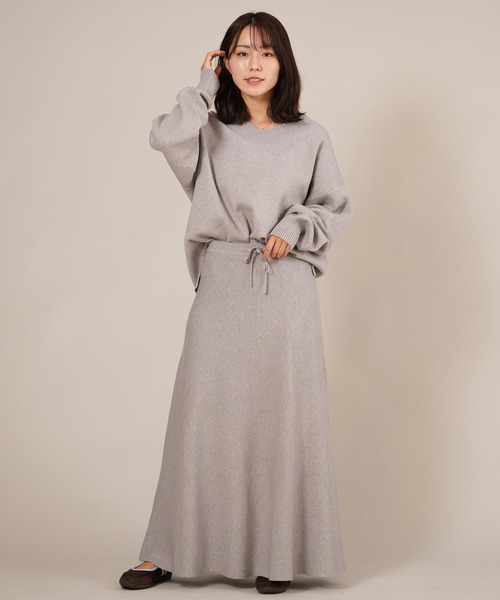 ムラサキスポーツ(ムラサキスポーツ)の「RIKKA FEMME/リッカファム Vネックニット セーター RF25FW13(ニット/セーター・レディース・グレー/ベージュ/ブラウン・FREE)」の12枚目の写真
