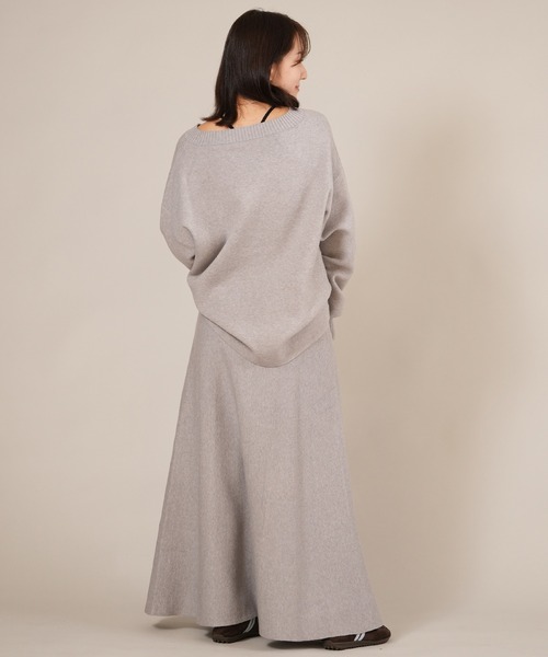 ムラサキスポーツ(ムラサキスポーツ)の「RIKKA FEMME/リッカファム Vネックニット セーター RF25FW13(ニット/セーター・レディース・グレー/ベージュ/ブラウン・FREE)」の14枚目の写真