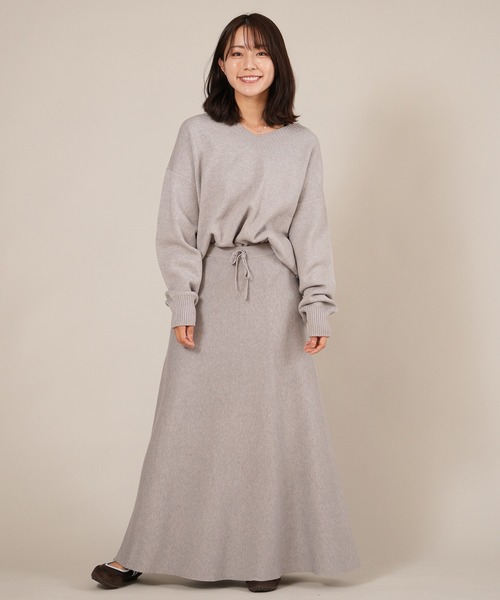 ムラサキスポーツ(ムラサキスポーツ)の「RIKKA FEMME/リッカファム Vネックニット セーター RF25FW13(ニット/セーター・レディース・グレー/ベージュ/ブラウン・FREE)」の15枚目の写真