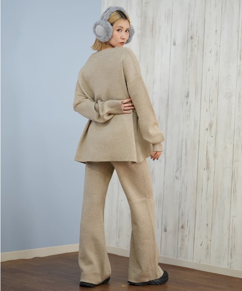 ムラサキスポーツ(ムラサキスポーツ)の「RIKKA FEMME/リッカファム Vネックニット セーター RF25FW13(ニット/セーター・レディース・グレー/ベージュ/ブラウン・FREE)」の20枚目の写真