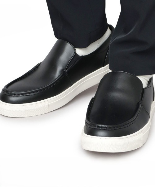 BACKYARD FAMILY（バックヤードファミリー）の「glabella MOCCASIN SLIP-ON SNEAKERS（モカシン/デッキシューズ・メンズ・ブラック系その他/ブラック・S/M/L）」の4枚目の写真