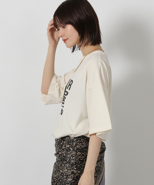 LAKOLE（ラコレ）の「オーガンジープリントＴ / 580271（Tシャツ/カットソー・レディース・ピンク/チャコール/オフホワイト・FREE）」の7枚目の写真