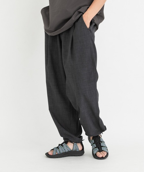 EKAL（エカル）の「『吸水速乾/UVカット/UR TECH』ハイツイストトラウザー（その他パンツ・メンズ・チャコール/グレー・LARGE/MEDIUM）」の5枚目の写真