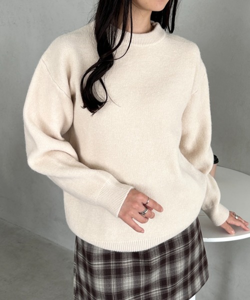CLEA(クレア)の「クルーネックニットプルオーバー(ニット/セーター・レディース・ピンク/ブラウン/ベージュ/ブルー/グレー/ブラック/アイボリー・FREE)」の8枚目の写真