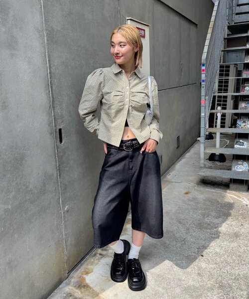 WHO'S WHO gallery(フーズフーギャラリー)の「パフスリーブギャザーブラウス(シャツ/ブラウス・レディース・ブラウン/グリーン/ネイビー・FREE)」の15枚目の写真