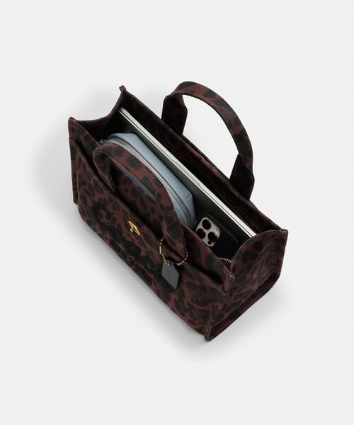 COACH（コーチ）の「カーゴ トート・レオパード プリント（トートバッグ・レディース・ブラウン系その他・ONE）」の9枚目の写真