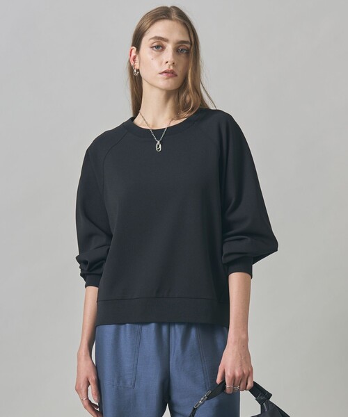 ICB(アイシービー)の「ジョーゼットジャージー ドルマンスリーブプルオーバー(Tシャツ/カットソー・レディース・アイボリー系/ブラック系/ブルー系・SMALL/X-SMALL/MEDIUM)」の2枚目の写真