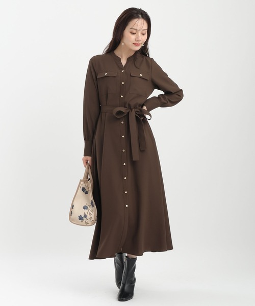 Andemiu（アンデミュウ）の「【WEB限定】キンボタンサファリワンピース601751（ワンピース・レディース・ネイビー/ブラウン/ブルーグレー/ライトグリーン・FREE）」の5枚目の写真