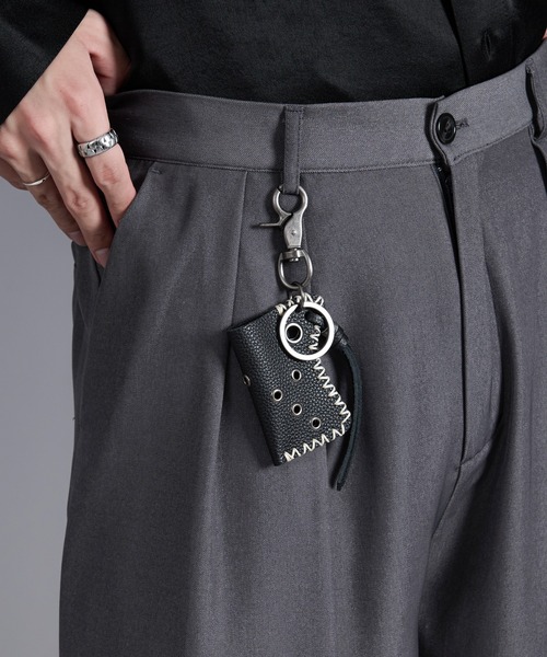 Ellno Loset（エルノロゼット）の「ケースツキキーチェーン（ウォレットチェーン・メンズ・ブラック系その他/ブラック・FREE）」の2枚目の写真