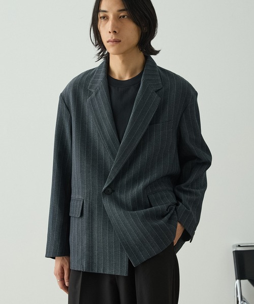 EMMA CLOTHES(エマクローズ)の「【セットアップ対応】ウールライクファブリックリラックスシングルボタンジャケット(テーラードジャケット・メンズ・グレー/ブラック/グレイッシュベージュ/ブラック系・S/L/M)」の2枚目の写真