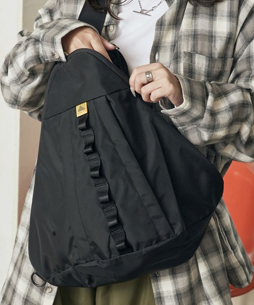 KELTY(ケルティ)の「KELTY/ケルティ 80's SLINGER ワンショルダーバッグ(ショルダーバッグ・メンズ・ブラック/モカ/グレー・FREE)」の2枚目の写真