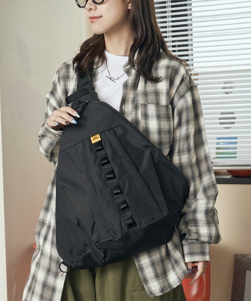KELTY(ケルティ)の「KELTY/ケルティ 80's SLINGER ワンショルダーバッグ(ショルダーバッグ・メンズ・ブラック/モカ/グレー・FREE)」の9枚目の写真