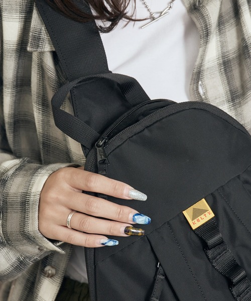 KELTY(ケルティ)の「KELTY/ケルティ 80's SLINGER ワンショルダーバッグ(ショルダーバッグ・メンズ・ブラック/モカ/グレー・FREE)」の22枚目の写真