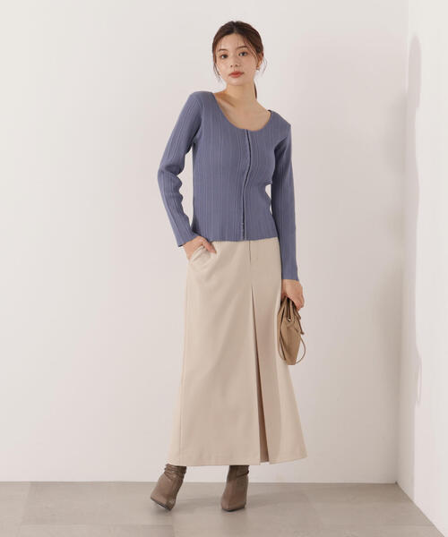 PROPORTION BODY DRESSING(プロポーションボディドレッシング)の「<ウォッシャブル>フロントタックナロースカート / 1215220008(スカート・レディース・ブラック/ベージュ・MEDIUM/P/S)」の4枚目の写真
