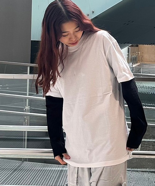 INTERPLAY(インタープレイ)の「【INTERPLAY】Script EMB. LOGO Short Sleeve Tee Shirt(Tシャツ/カットソー・レディース・ホワイト/ブラック/ナチュラル・LARGE)」の4枚目の写真