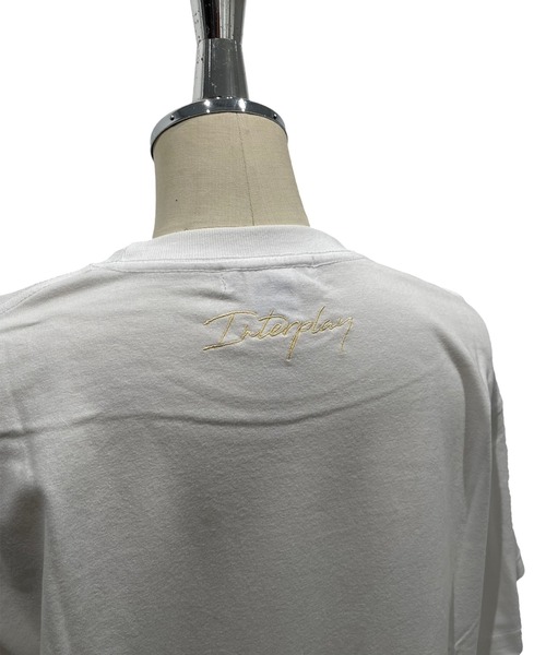 INTERPLAY(インタープレイ)の「【INTERPLAY】Script EMB. LOGO Short Sleeve Tee Shirt(Tシャツ/カットソー・レディース・ホワイト/ブラック/ナチュラル・LARGE)」の11枚目の写真