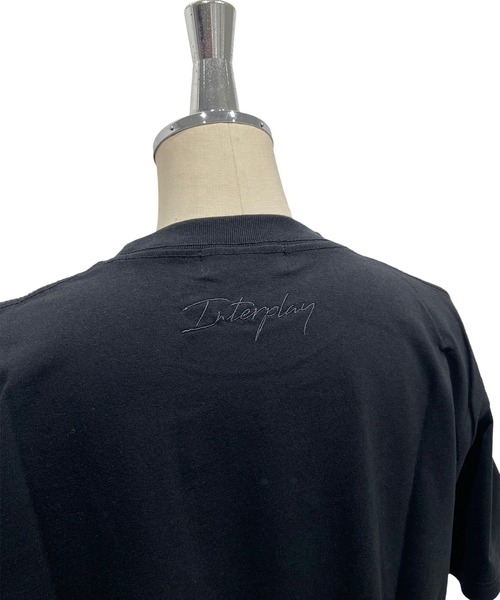 INTERPLAY(インタープレイ)の「【INTERPLAY】Script EMB. LOGO Short Sleeve Tee Shirt(Tシャツ/カットソー・レディース・ホワイト/ブラック/ナチュラル・LARGE)」の14枚目の写真