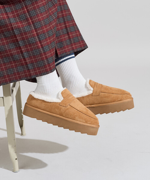 FREAK'S STORE（フリークスストア）の「厚底 エコファーローファー（その他シューズ・レディース・ブラック/キャメル/ベージュ・36/37/38）」の4枚目の写真