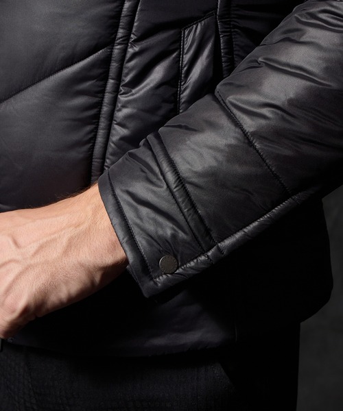 HIDEAWAYS NICOLE（ハイダウェイニコル）の「ナイロンタフタ　中綿ブルゾン（その他アウター・メンズ・シルバーグレー/ネイビー/ブルー系その他/ブラック・MEDIUM/LARGE/X-LARGE/XX-LARGE）」の10枚目の写真