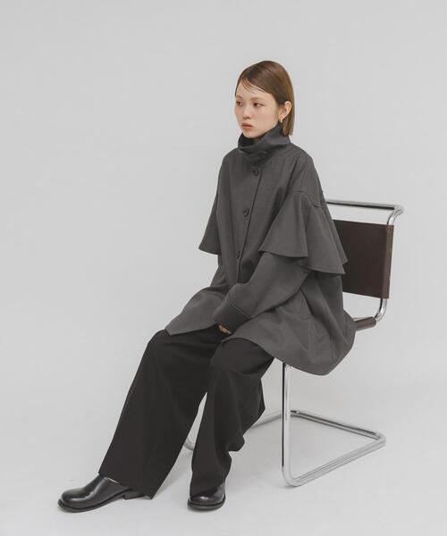 KBF(ケイビーエフ)の「フリルディティールフレアジャケット(その他アウター・レディース・ブラウン系その他/グレー系その他・ONE)」の19枚目の写真