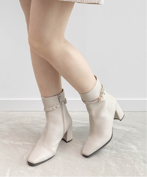 RANDA（ランダ）の「4WAYキルティングファーブーツ（ブーツ・レディース・アイボリー/ブラック/グレー・S/M/L/LL）」の13枚目の写真