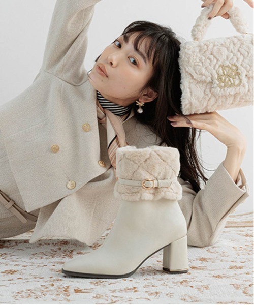 RANDA（ランダ）の「4WAYキルティングファーブーツ（ブーツ・レディース・アイボリー/ブラック/グレー・S/M/L/LL）」の5枚目の写真